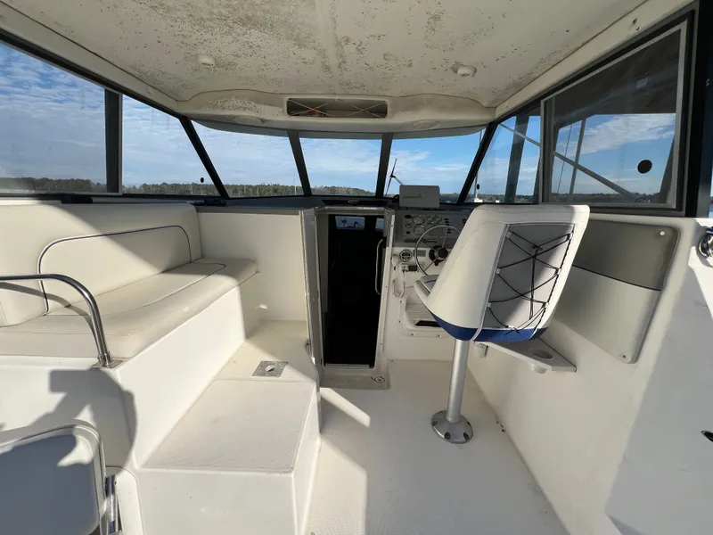 Slide: The Image of Bayliner Discovery 289 2007 - 11