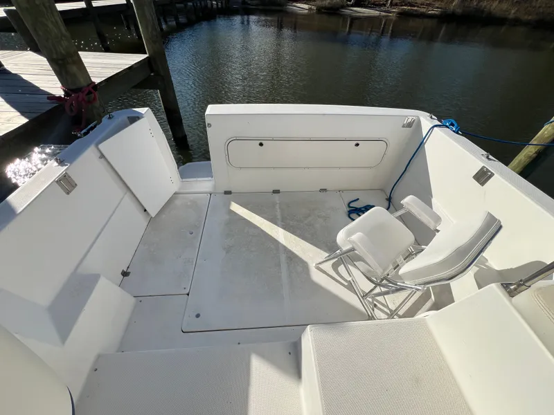 Slide: The Image of Bayliner Discovery 289 2007 - 18