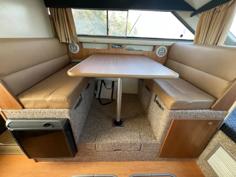 Slide: The Image of Bayliner Discovery 289 2007 - 25