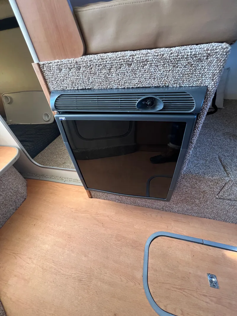 Slide: The Image of Bayliner Discovery 289 2007 - 26