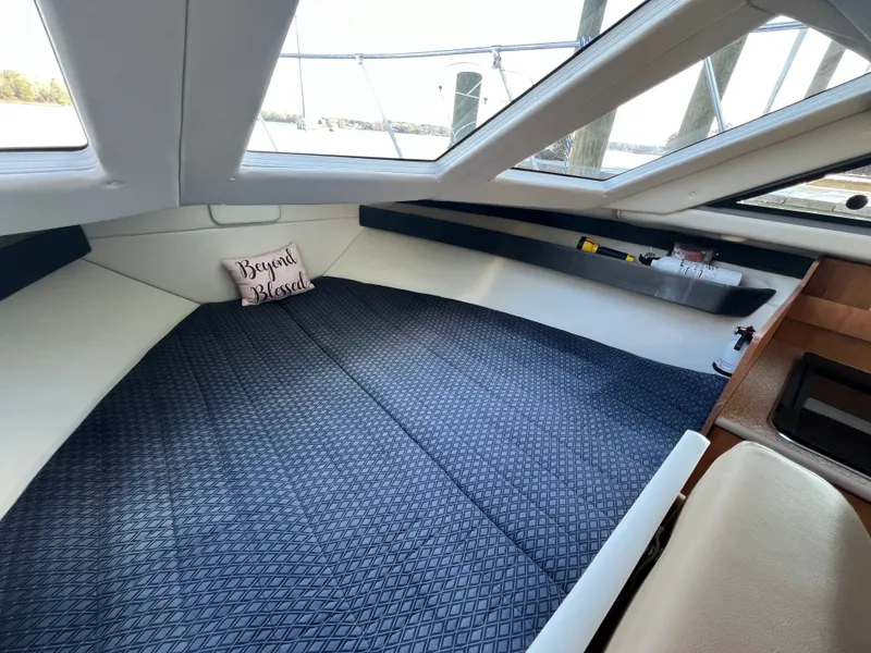 Slide: The Image of Bayliner Discovery 289 2007 - 31