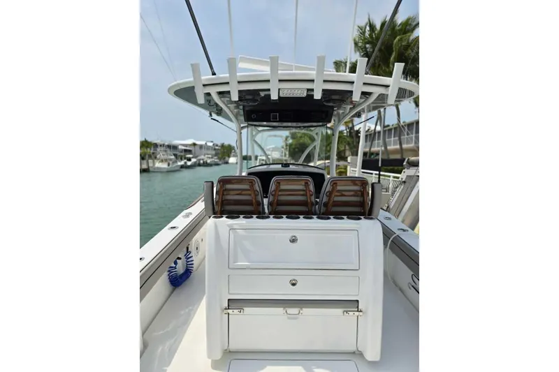 Slide: The Image of Valhalla 33 JUST ONE MORE - Helm - 16