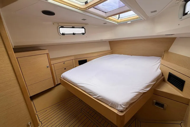 Slide: The Image of Luxurious cabin interior of 2013 Fjord 40' Open yacht with modern wood finish. - 95