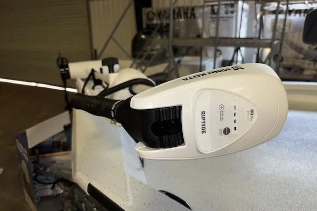 Slide: The Image of Minn Kota Riptide motor on 2026 Xpress H20B Bay boat. - 34