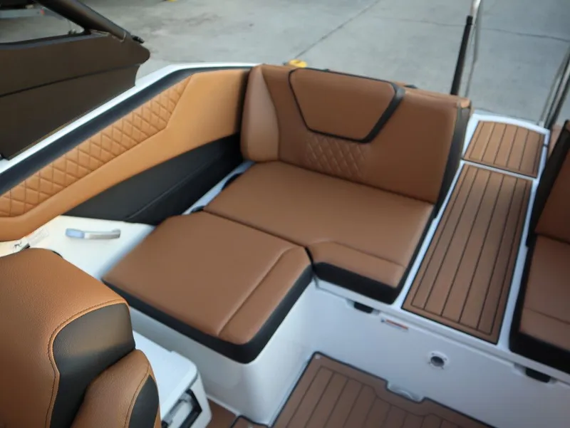 Slide: The Image of Yamaha 222SD 2026 - 16