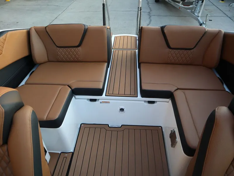 Slide: The Image of Yamaha 222SD 2026 - 18