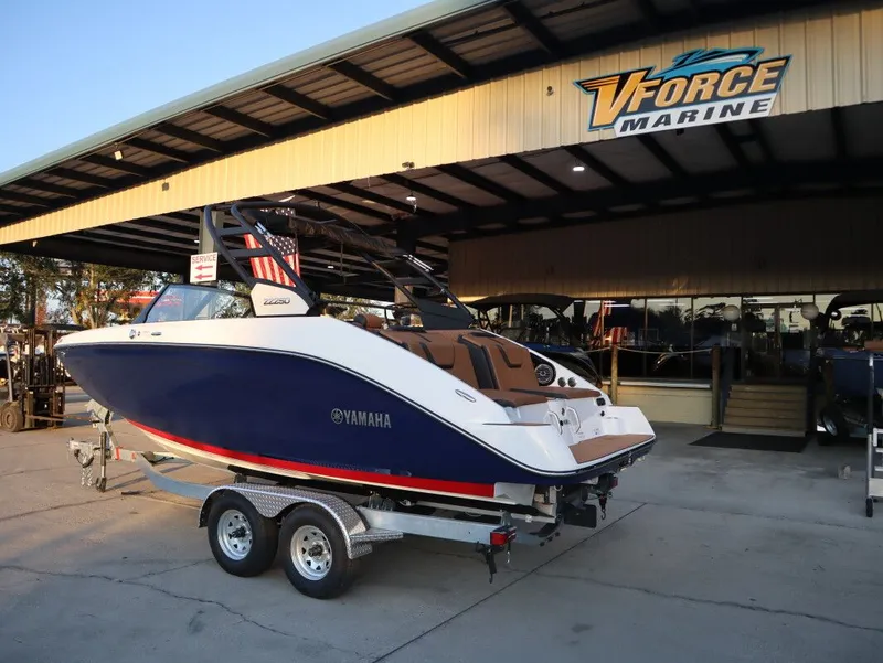 Slide: The Image of Yamaha 222SD 2026 - 6