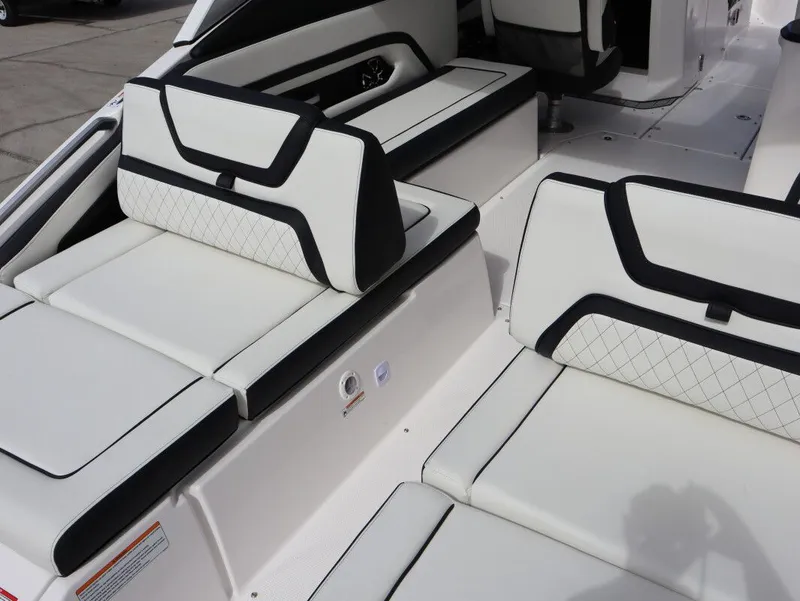 Slide: The Image of Yamaha 275SD 2026 - 22