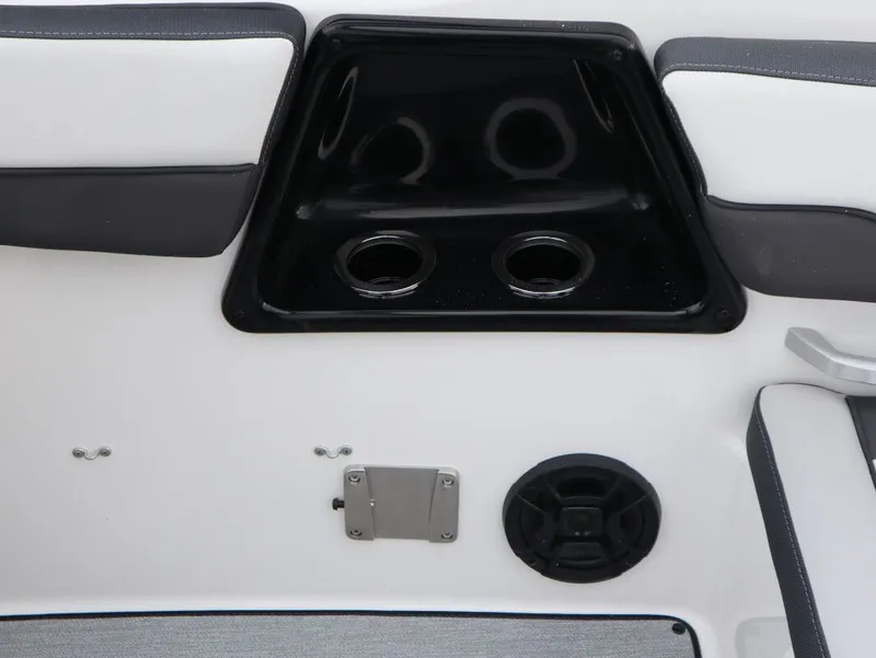 Slide: The Image of Yamaha AR195 2026 - 17