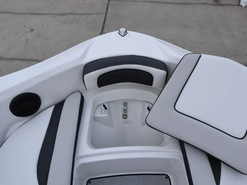 Slide: The Image of Yamaha AR195 2026 - 23