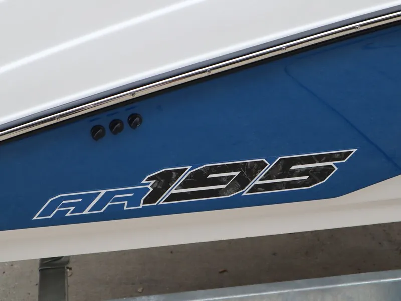 Slide: The Image of Yamaha AR195 2026 - 8