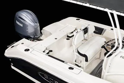 Slide: The Image of 2026 Robalo R200 Center Console boat with Yamaha engine, featuring sleek design and spacious seating. - 10