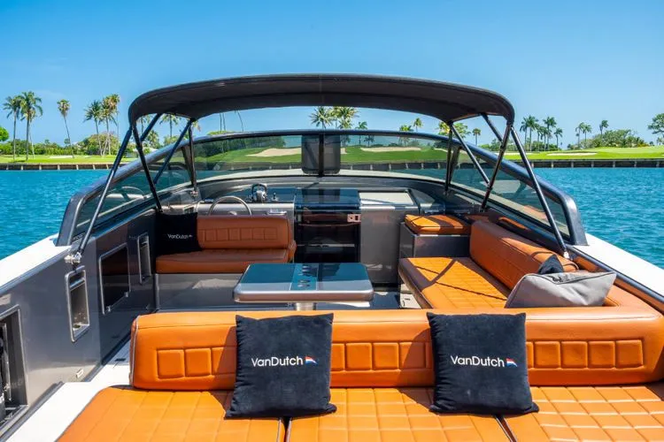 Slide: The Image of 2015 Vandutch 40 - Image 10 - 10