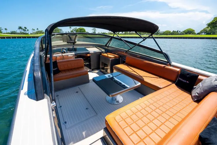 Slide: The Image of 2015 Vandutch 40 - Image 11 - 11