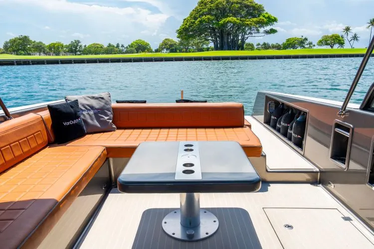 Slide: The Image of 2015 Vandutch 40 - Image 12 - 12