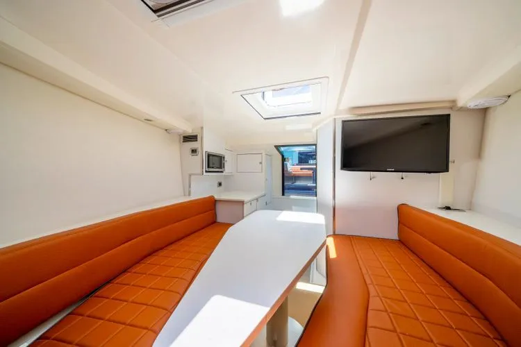 Slide: The Image of 2015 Vandutch 40 - Image 29 - 29