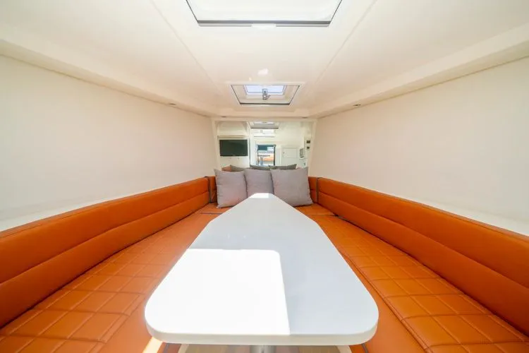 Slide: The Image of 2015 Vandutch 40 - Image 30 - 30