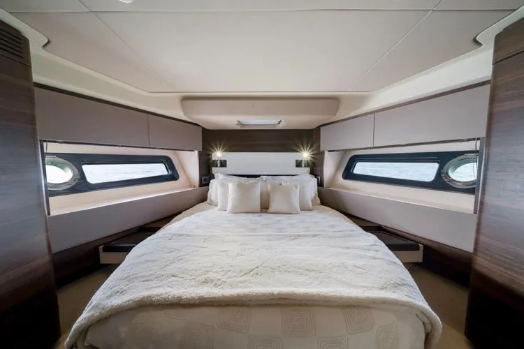 Slide: The Image of 2016 Azimut 50 Fly - Image 22 - 22