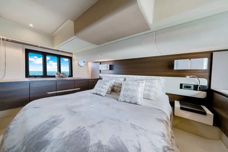 Slide: The Image of 2016 Azimut 50 Fly - Image 26 - 26