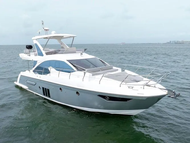 Slide: The Image of 2016 Azimut 50 Fly - Image 3 - 3