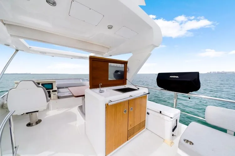 Slide: The Image of 2016 Azimut 50 Fly - Image 31 - 31