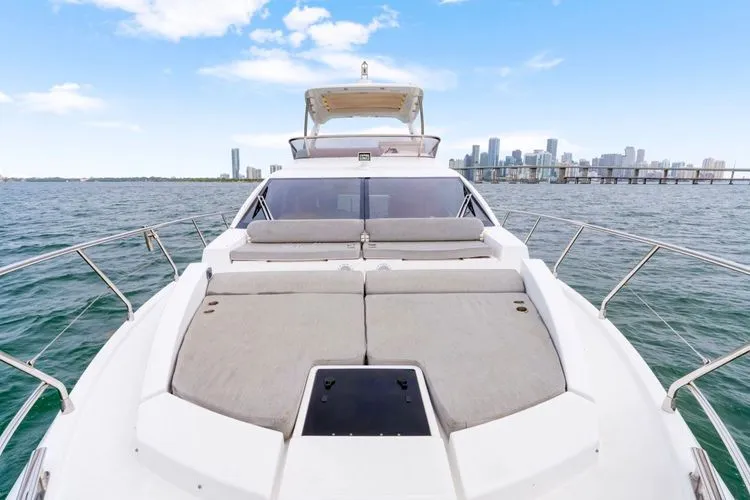 Slide: The Image of 2016 Azimut 50 Fly - Image 39 - 39