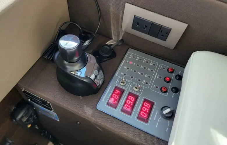 Slide: The Image of 2016 Azimut 50 Fly - Image 44 - 44