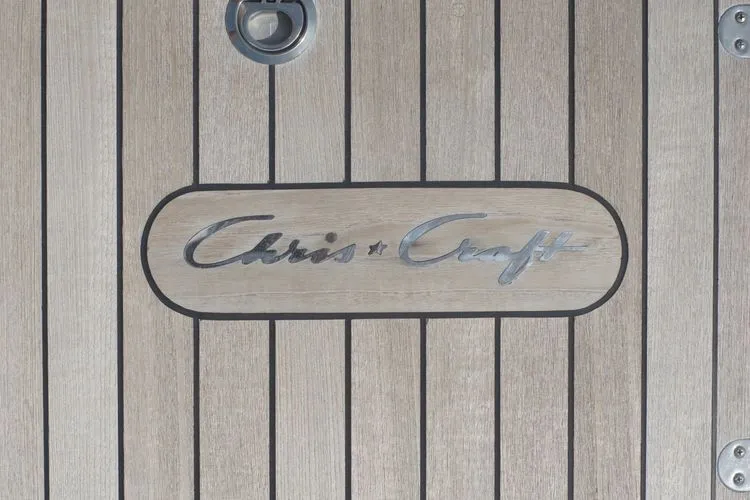 Slide: The Image of 2022 Chris-craft Launch 35 Gt - Image 10 - 10