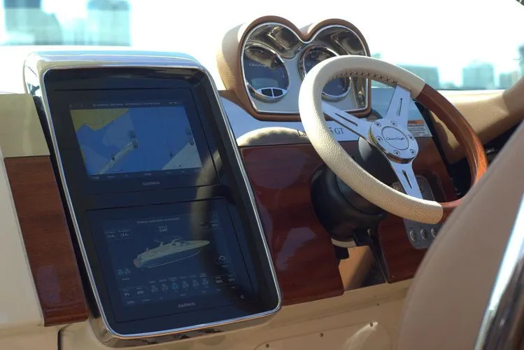 Slide: The Image of 2022 Chris-craft Launch 35 Gt - Image 12 - 12