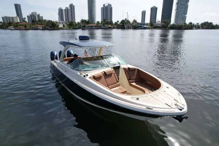 Slide: The Image of 2022 Chris-craft Launch 35 Gt - Image 18 - 18