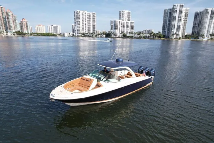 Slide: The Image of 2022 Chris-craft Launch 35 Gt - Image 21 - 21