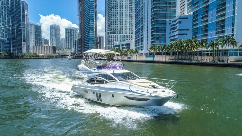 The Image of 2017 Azimut 42 Fly - Image 1 - 1