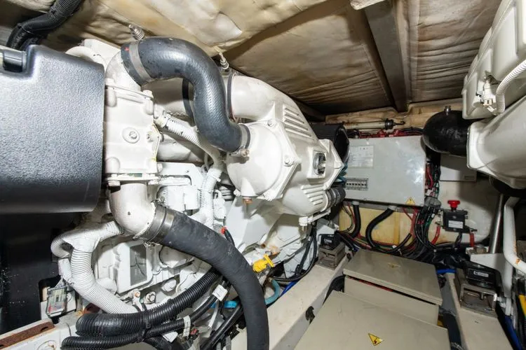 Slide: The Image of 2017 Azimut 42 Fly - Image 26 - 26