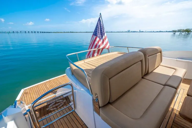 Slide: The Image of 2011 Sunseeker Manhattan 52 - Image 9 - 9