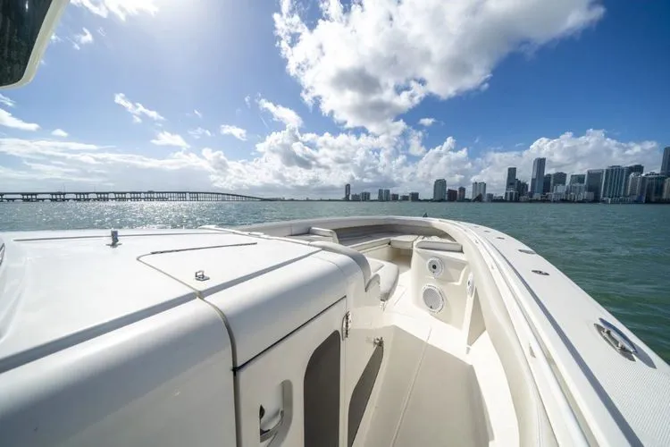 Slide: The Image of 2017 Hcb 53 Suenos Rxv - Image 26 - 26