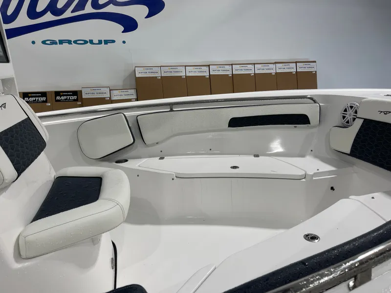 Slide: The Image of Tidewater 220 LXF 2026 - 20