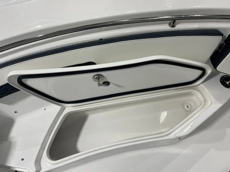 Slide: The Image of Tidewater 220 LXF 2026 - 35