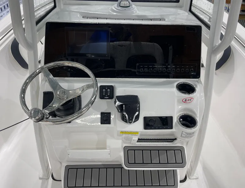 Slide: The Image of Tidewater 220 LXF 2026 - 5