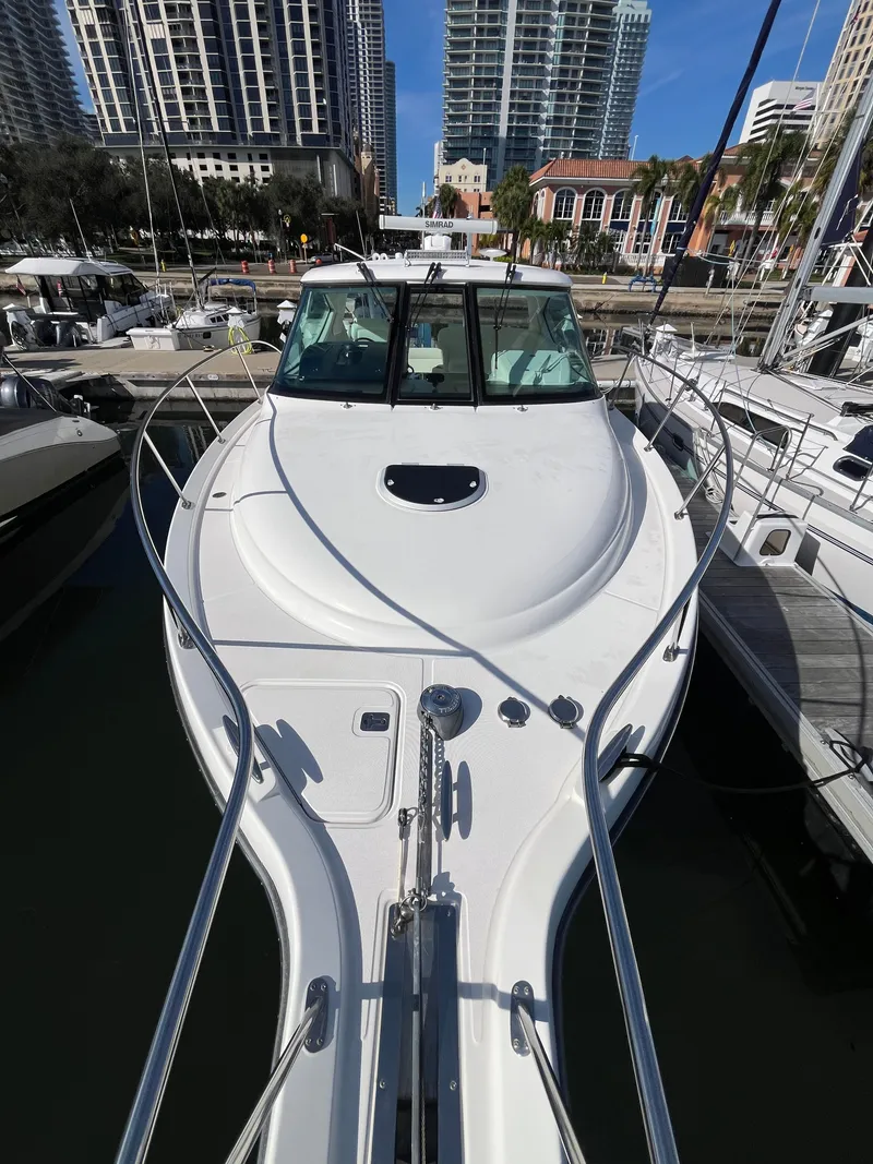 Slide: The Image of Tiara 3500 Sovran 2009 - 16