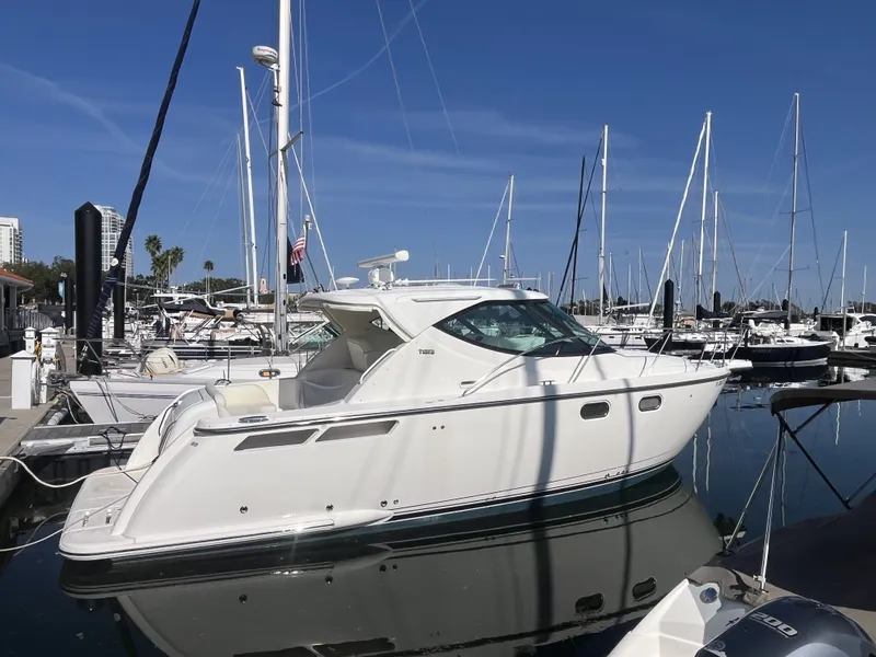 Slide: The Image of Tiara 3500 Sovran 2009 - 2