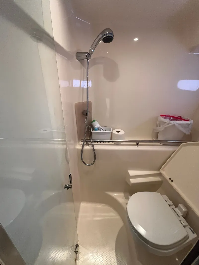 Slide: The Image of Tiara 3500 Sovran 2009 - 70