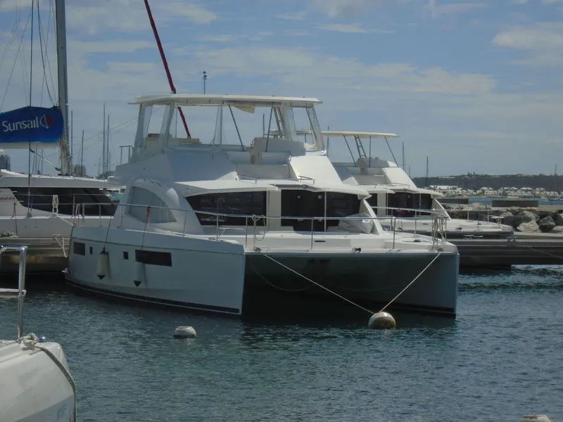 Slide: The Image of Leopard 51 Powercat 2016 in harbor, modern design. - 2