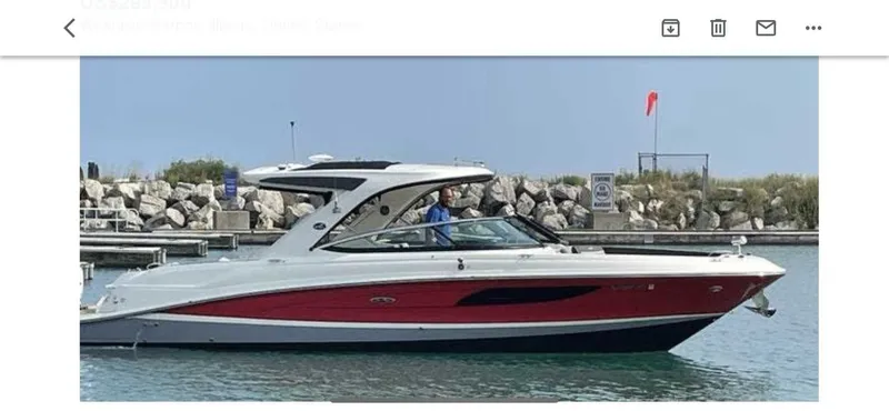 The Image of Sea Ray SLX 350 Outboard 2017 - 1