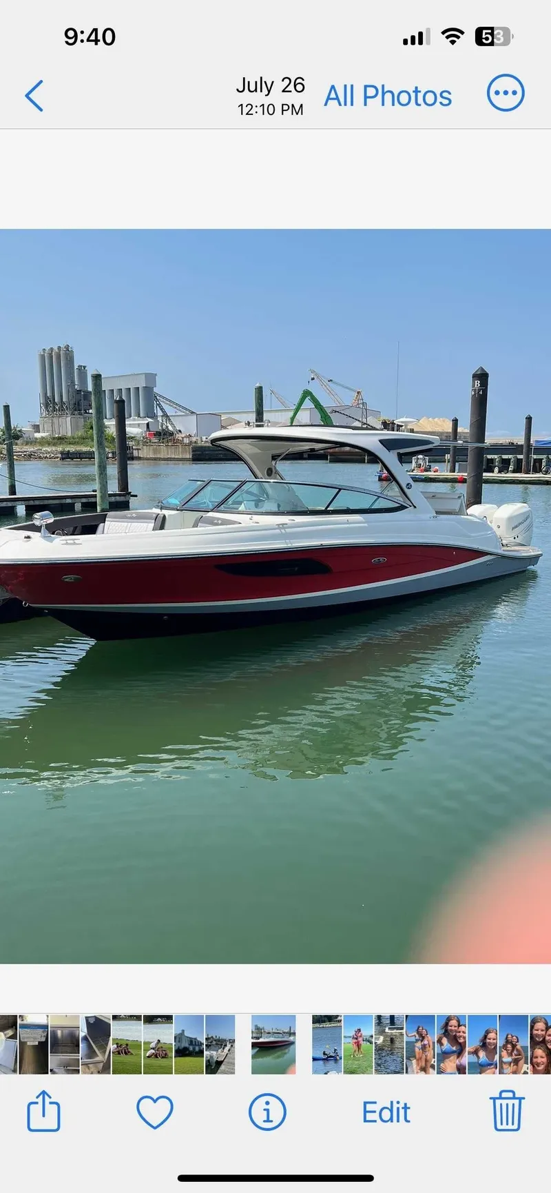 Slide: The Image of Sea Ray SLX 350 Outboard 2017 - 13