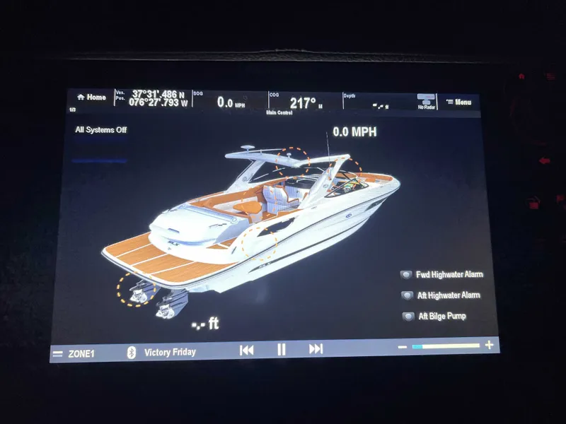 Slide: The Image of Sea Ray SLX 350 Outboard 2017 - 16