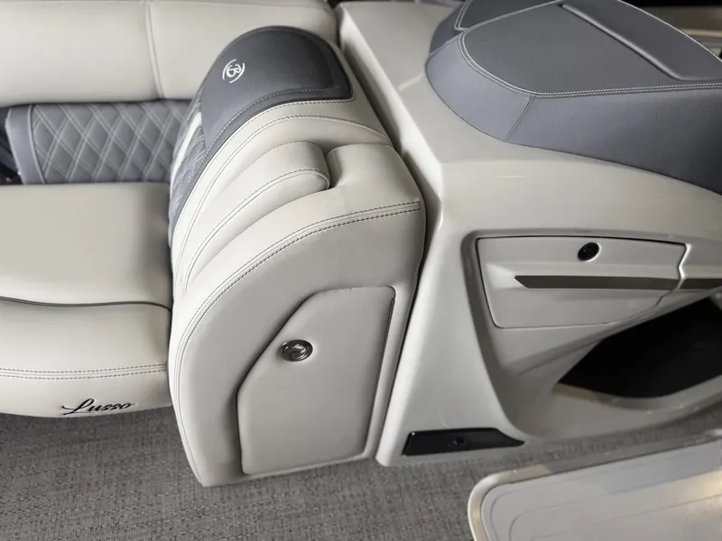 Slide: The Image of Barletta Lusso L23UC 2025 - 11