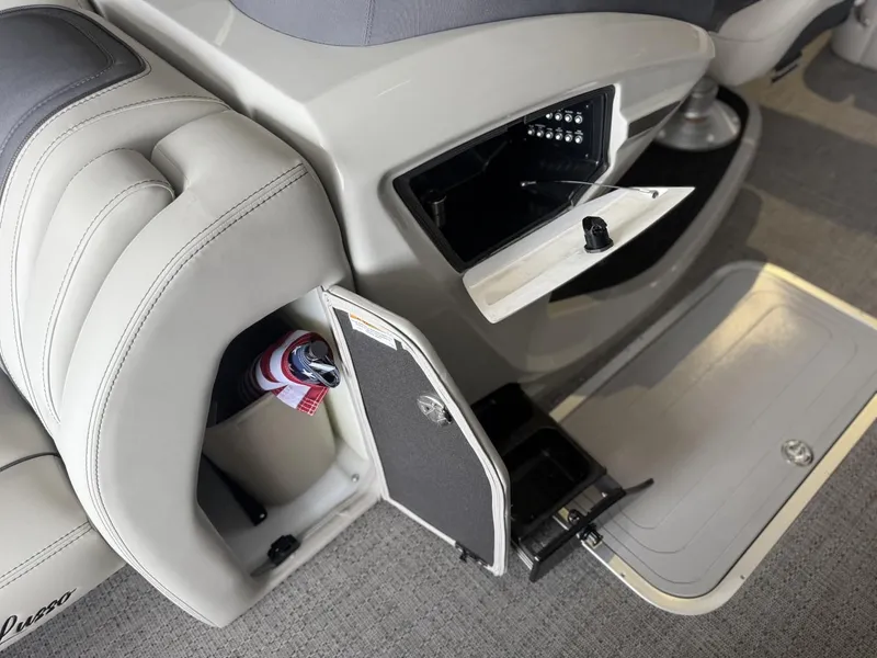 Slide: The Image of Barletta Lusso L23UC 2025 - 14