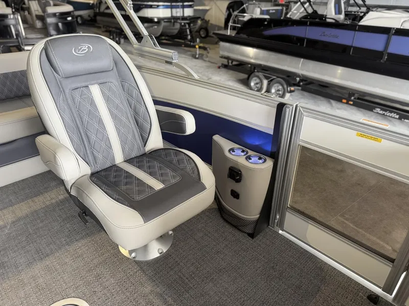 Slide: The Image of Barletta Lusso L23UC 2025 - 22