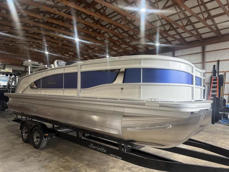 Slide: The Image of Barletta Lusso L23UC 2025 - 43