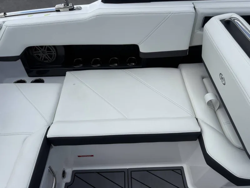 Slide: The Image of Cobalt R4 2026 - 18